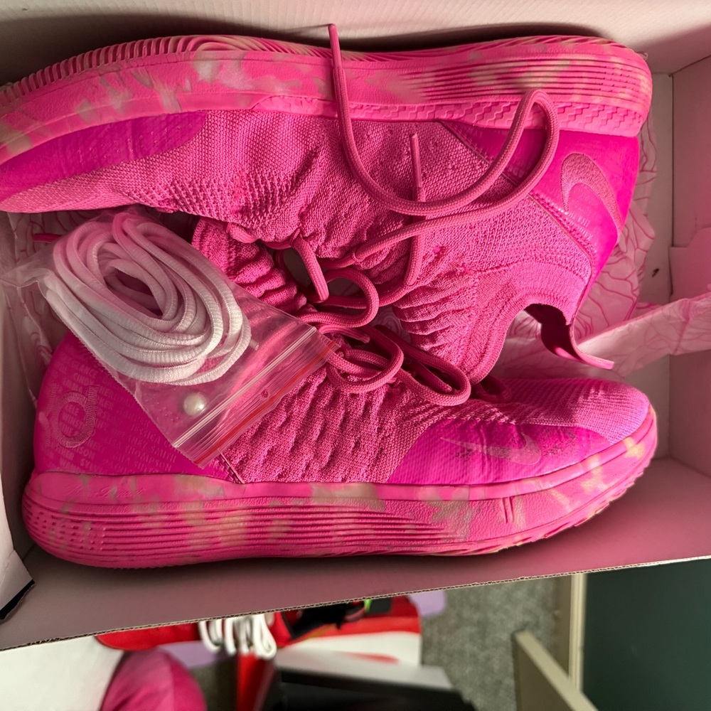 Nike KD16 NRG Sneakers